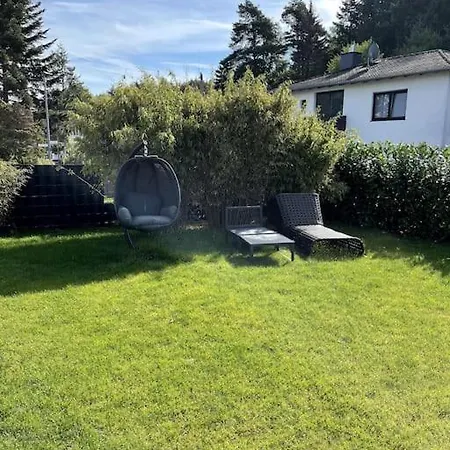 Gemuetliche Am Waldrand In *