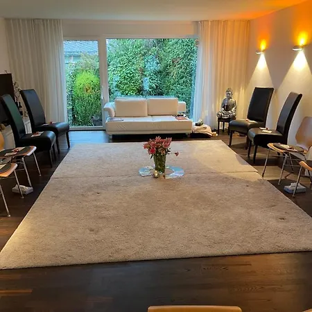 Gemuetliche Am Waldrand In 别墅